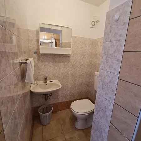 Apartma Pina *