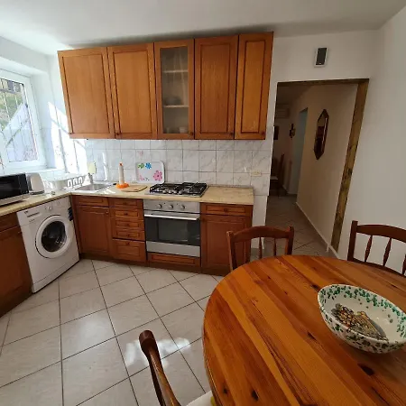 Apartma Pina